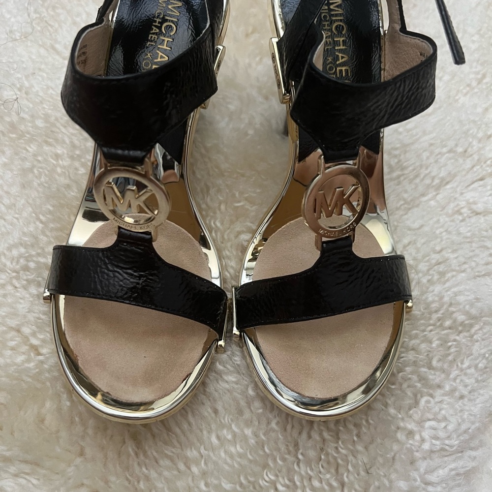 Authentic Vintage Michael Kors Black and gold gently worn heels.